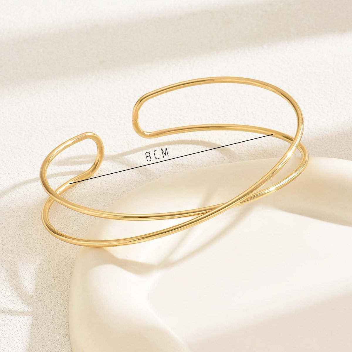 Crossed Wire Arm Cuff